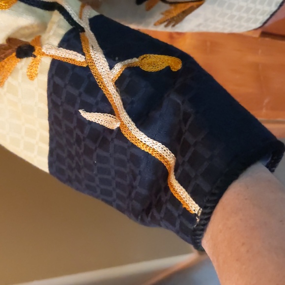 ALLURE* vintage Brocade embroidered lined long sleeve wood button jacket - Picture 6 of 13